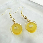 灯（イエロー）ピアス/イヤリング/ノンホールピアス（レジン）