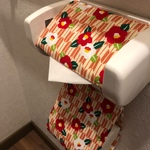椿のトイレットペーパーホルダー