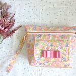 ✨SALE✨♡リバティ ベッツィ（ネオンドラジェ）のコンパクトおむつポーチ♡