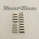 importアクリルプレートチャーム ホワイト 6個入り