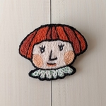 ブローチ「おかっぱちゃん」