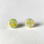 レンガみたいなレジンのピアス(春色)