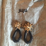 木の実ウッドピアス