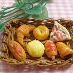 パン７個セット☆樹脂粘土　ミニチュアフード