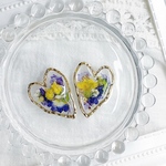 《no.7》【新作♡】かすみ草 パンジー ハートピアス チタンピアス イヤリング   