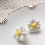 マーガレットピアス/イヤリング