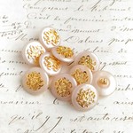■パールベージュ■少量■18mm■8個入■ ヴィンテージ  ふわり　 [329] アクセサリーに!! 