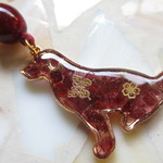 ◇2366 『nisimako様 ご売約品』🌹ガーネットのレトリバー・ペンダント🐕🌹 ※スエード革紐タイプ・約７８㎝ 