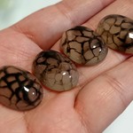 4pcs シックなミルキーブラックのヴィーナスアゲート オーバルカボションルース（無穴）25X18X7MM