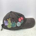 手刺繍キャップ 〜多肉植物〜