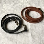 本革＊スマホ*携帯*小さめバッグ＊ショルダー紐　