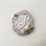 イニシャルブローチ  「Y」