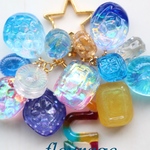 名入れ可能  もりもりドロップレジンキーホルダー〜bluecrystal〜