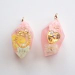 鉱石とドライフラワーのピアスor イヤリング🌼 レジン 
