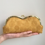 刺繍 マスタード めがねケース がま口 メガネ ペンケース 黄色　イエロー 