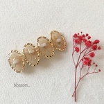 baby’s breath barrette