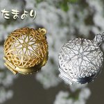 【改販】アロマペンダント（金色・コットンボール2個付き）