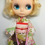 ブライス 着物 リカちゃん 着物 振袖 白 流水桜