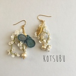 かすみ草と、ちょうちょピアス*。ミナペルホネン