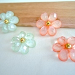 きらめく花ピアス（大）