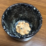 メンダコの湯呑み(黒い器)