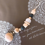 おしゃぶりホルダー