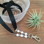 ホワイトパールとクリアビーズのシンプルネックストラップ(001)