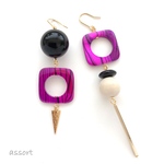 【purple】スクエアシェルのアシンメトリーピアス(イヤリング)