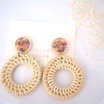 押し花とラタンの爽やかイヤリング・ピアス