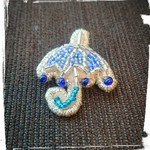 傘☔ビーズ刺繍ブローチ⭐