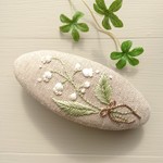 花刺繍のバレッタ  すずらん コットン リネン♪
