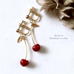 ⁎⁺˳✧༚チェリーの実 ピアス/イヤリング🍒