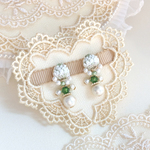 シロツメ草　ピアス