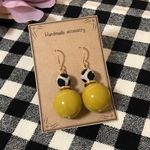 麒麟瑪瑙の天然石とマスタードカラーが可愛いピアス♡