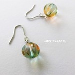 つやっと硝子の露玉ヨーヨーデイリーピアス【ハニー×グリーン】