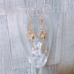 【A-264】スターＶｅｒ．♡ジルコニアᵃⁿᵈウェーブチャームピアス