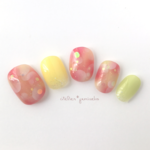 ポップカラー＊ニュアンスドットネイル
