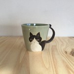 白黒ハチワレ猫ののマグカップ