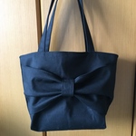 リボンのトートバッグ