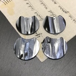 4個✦ミニシルバーラメ入りアクリルパーツ 1穴