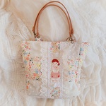 本と女の子刺繍のパッチワークミニバッグ