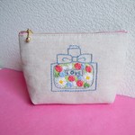 刺繍ポーチ　フワラー・パヒューム