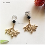  No.B880  大人ピアス❁⃘枝葉チャーム ピアス イヤリング