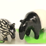 ミニ マレーバクの親子