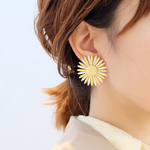 【再販】【 chimie vintage-451 】ヴィンテージフラワーボタンのイヤリング・ピアス