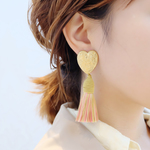 【感謝フェアー価格】【 chimie vintage-477 】USA真鍮ハートとフランスタッセルのイヤリング・樹脂ピアス