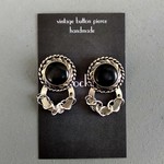 ヴィンテージシルバーボタンのピアス
