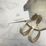 マットゴールド × オーバルフープ ピアス/イヤリング