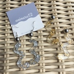 GW限定価格！クリアカラーうねうねピアス❤︎（イヤリング、樹脂変更可能）
