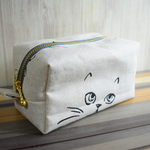 ★送料込み★　ちょっこり猫☆ポーチ